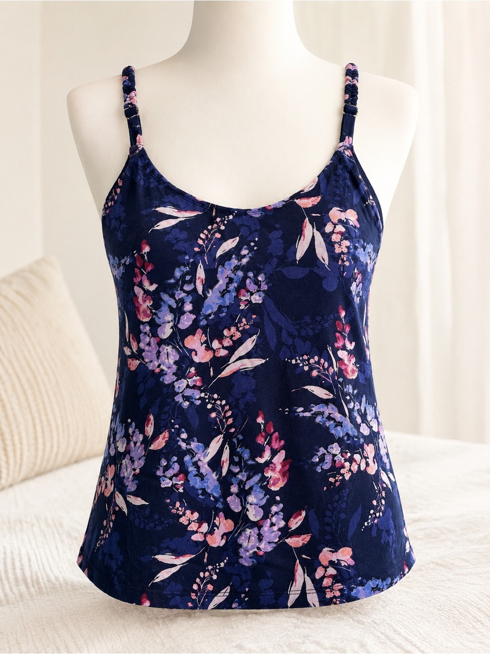 Soma Cool Nights Floral Cami Pajama Top M Shelf Bra Adjustable Straps Navy